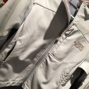 Xs/tp The North Face light leather jacket!